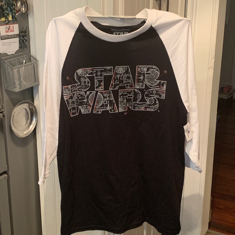 Disney Parks Star Wars 3/4 sleeve tee. Men’s, but unisex